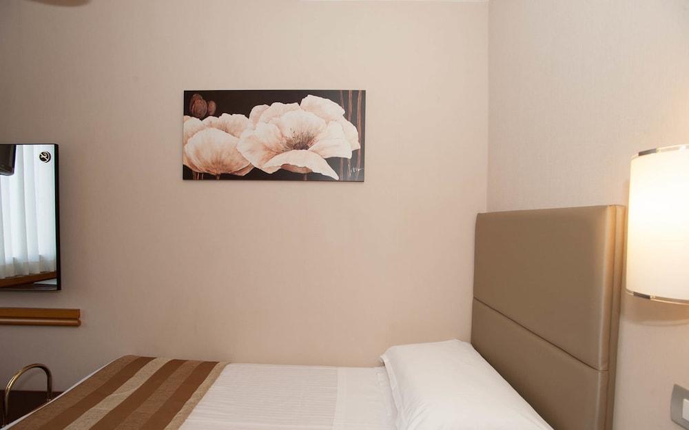 Best Western Hotel Piccadilly Roma Esterno foto